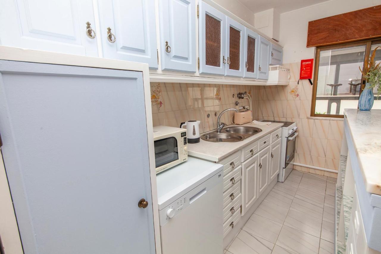 B78 - Fragoso Downtown Apartment Lagos Bagian luar foto