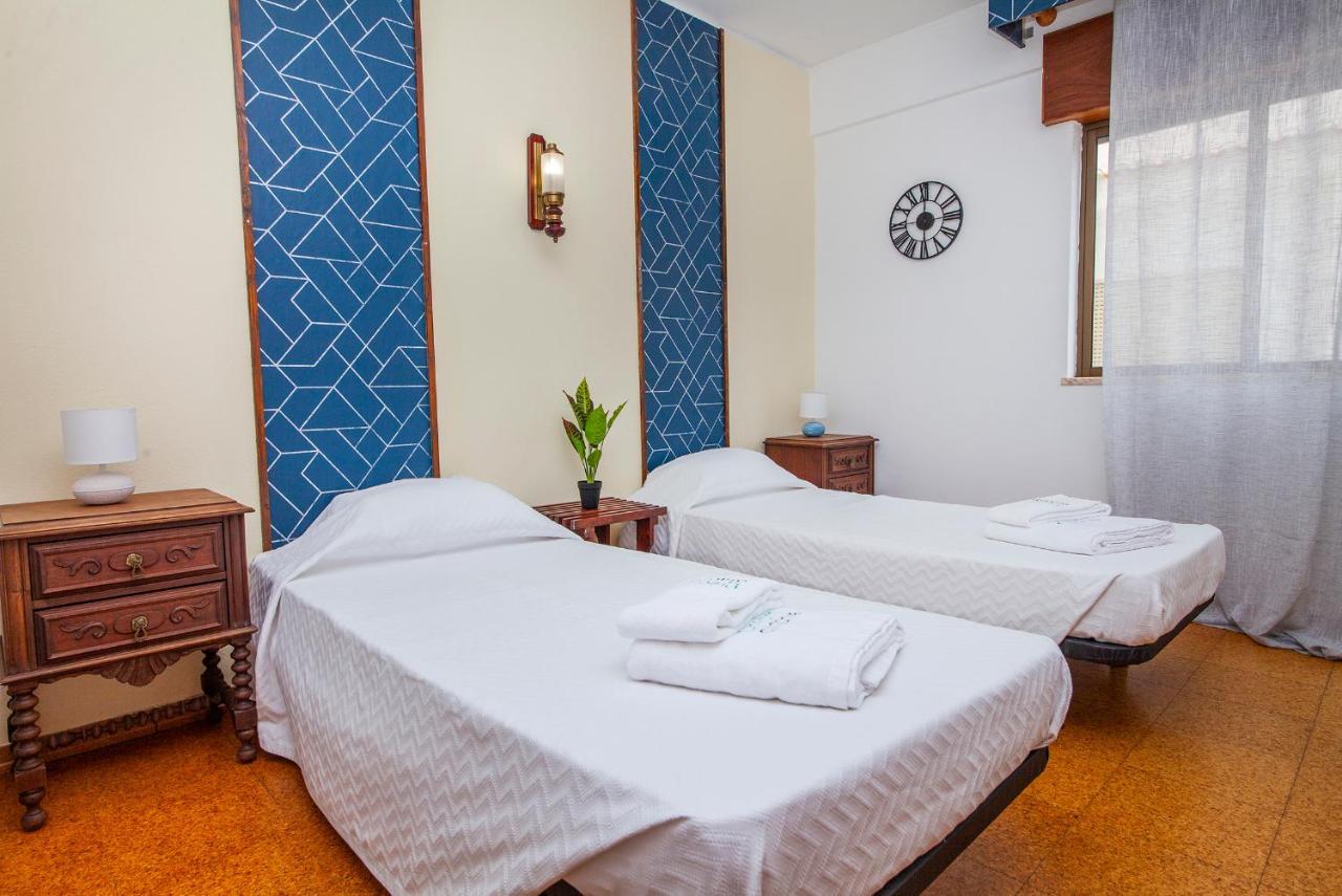 B78 - Fragoso Downtown Apartment Lagos Bagian luar foto