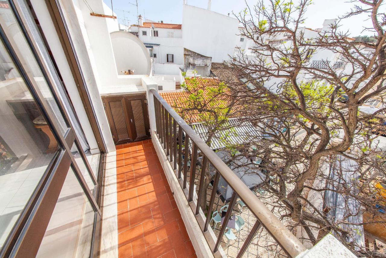 B78 - Fragoso Downtown Apartment Lagos Bagian luar foto
