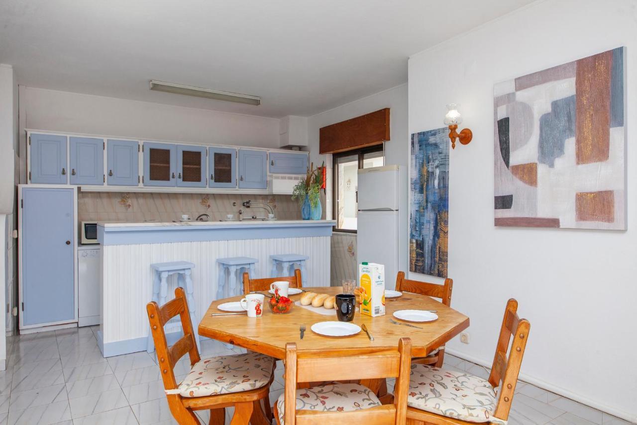 B78 - Fragoso Downtown Apartment Lagos Bagian luar foto