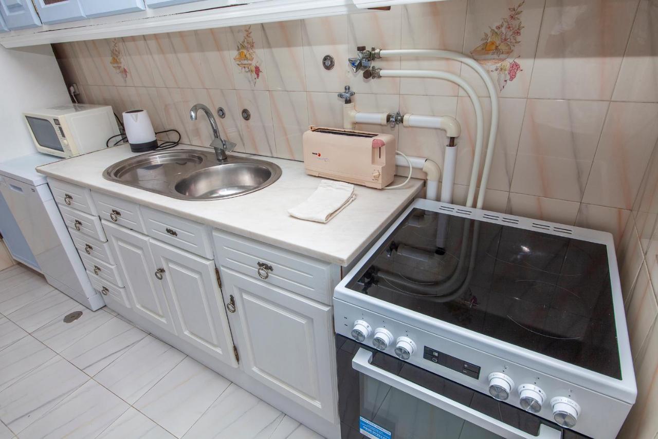 B78 - Fragoso Downtown Apartment Lagos Bagian luar foto